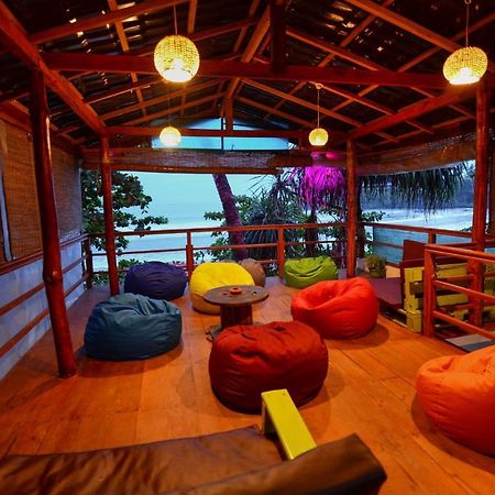 Palm Leaf Surf Cafe Hotell Galle Eksteriør bilde