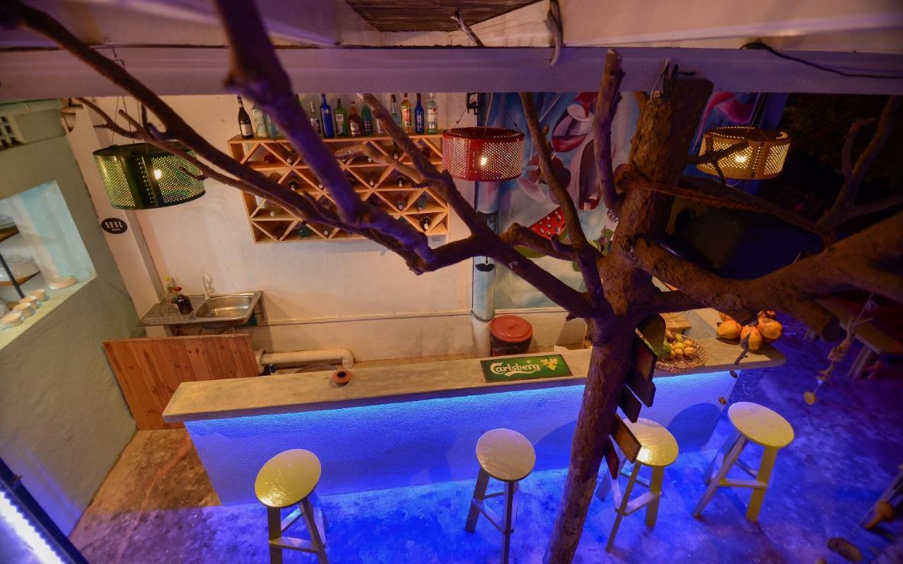 Palm Leaf Surf Cafe Hotell Galle Eksteriør bilde